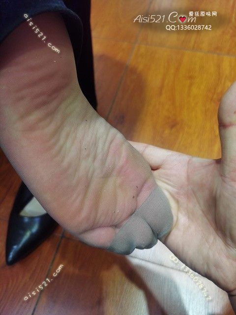 爱丽丝(此活动可指定MM，但袜类随机)——2025年06月份顾客预订导购40灰丝短丝原味丝袜|袜类臭短丝袜