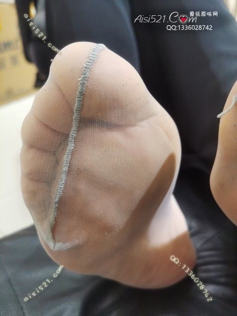 爱丽丝(此活动可指定MM，但袜类随机)——2025年06月份顾客预订导购07美女性感灰丝原味丝袜|袜类臭短丝袜