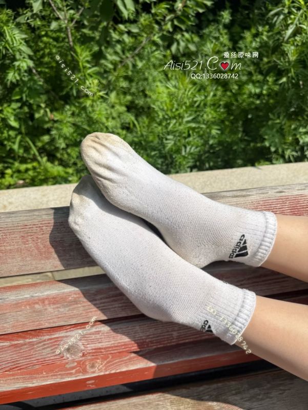 【魔鬼臭】袜子安然脱下的那一刻，味道飘散整个房间～弥漫着浓郁的味道～原味丝袜|袜类臭棉袜
