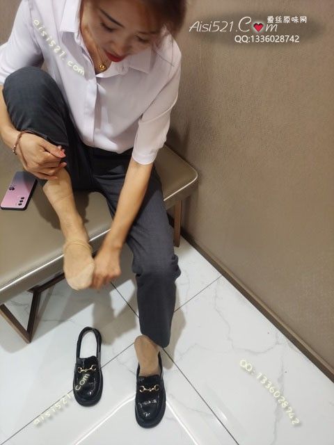 爱丽丝(此活动可指定MM，但袜类随机)——2025年08月份顾客预订品牌导购06肉色短丝原味丝袜|袜类臭短丝袜