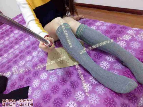 灰色闲置儿长筒袜原味丝袜|袜类其他原味袜类