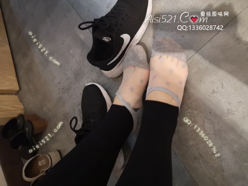 原味丝袜|袜类,臭短丝袜,致命臭(此活动MM随机，不能指定)——2019年4月下旬顾客订购（化妆品35妹妹-卡通丝袜）现收足底实拍