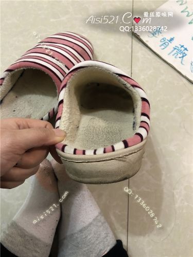 原味女鞋|鞋类,凉鞋拖鞋,棉拖鞋穿久了里面汗油油的有一层黑垢还越穿越臭脚，兴趣爱好是把流浪G驯化成自己坐骑