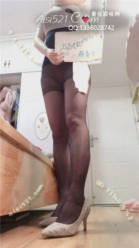 原味丝袜|袜类,臭连裤袜,宅***M管神器紫色丝薄云质感豹纹丝袜【迎接主人时用双手捧着主人的鞋跟亲吻主人的双脚并干净主人的高跟鞋】
